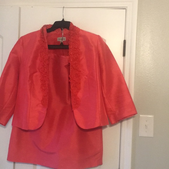 Suit - Picture 3 of 3